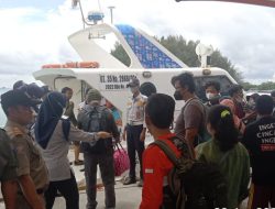 Satpol PP Lakukan pengamanan di Obyek Wisata Kecamatan Kepulauan Seribu Utara